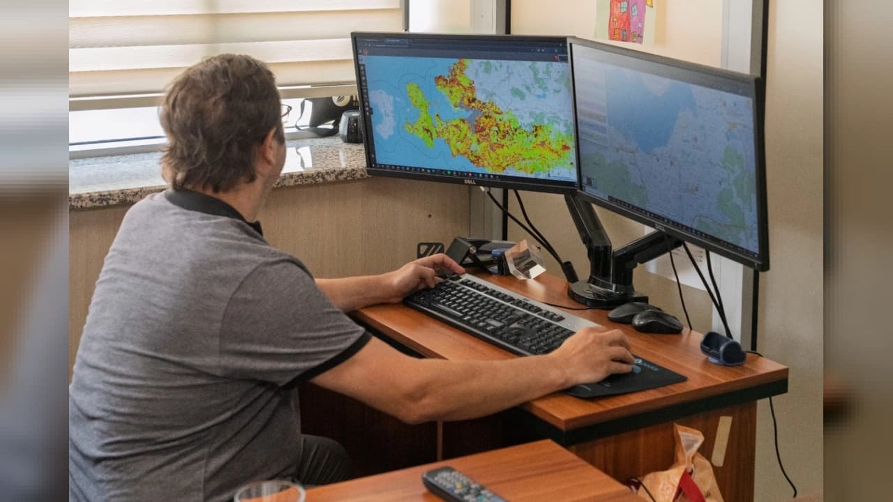 İzmir'de Alevlere Karşı Dijital Kalkan: NASA Verileriyle Desteklenen İtfaiye Yönetim Paneli Devrede