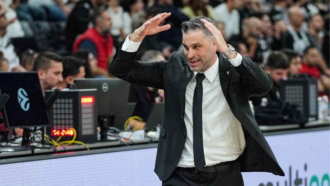 Beşiktaş Euroleague dönüşünde Valencia'ya 96-94 yenildi: Alimpijevic'in tercihleri maça damga vurdu