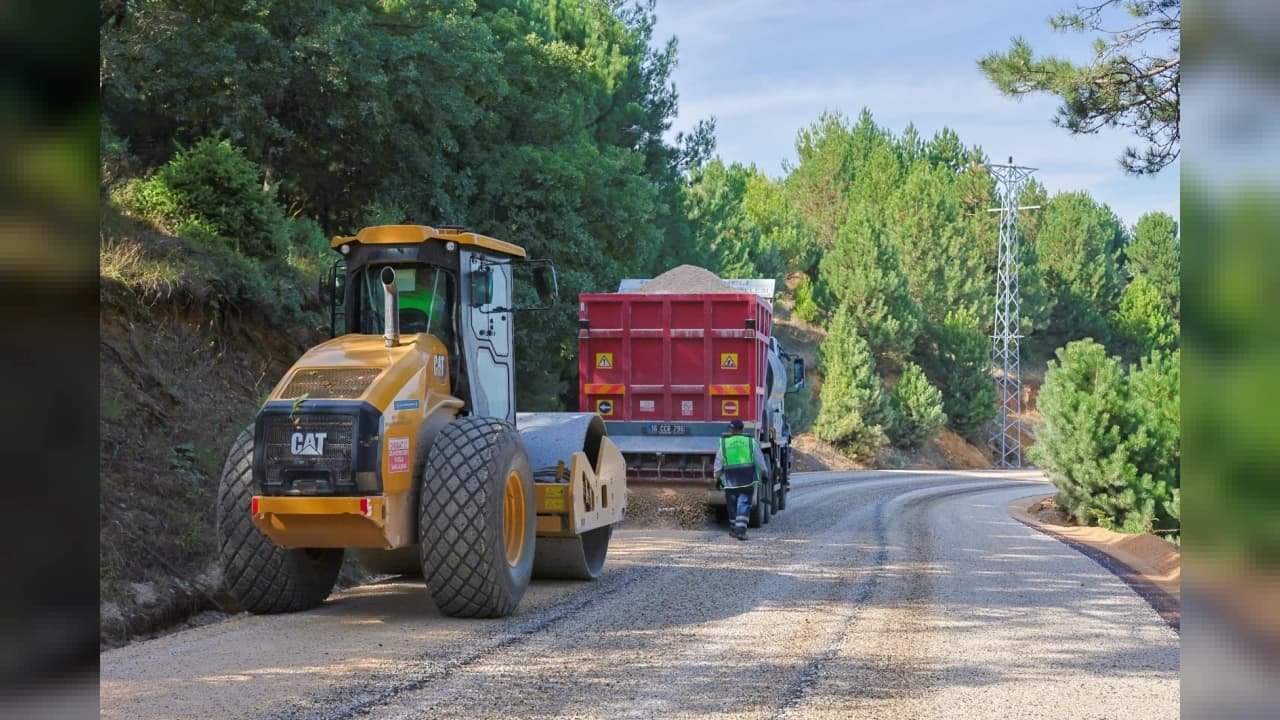 Bursa Osmangazi’de 15 Kilometrelik Yol Seferberliği Başladı