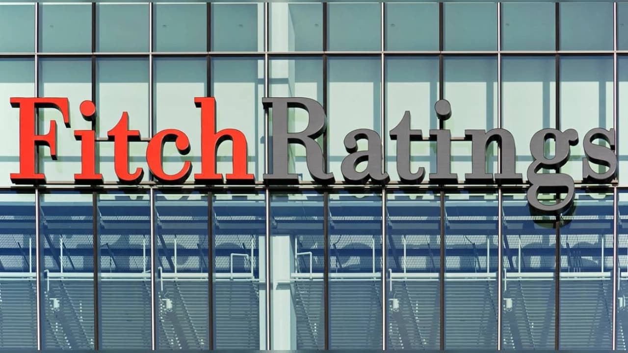 Fitch Ratings Türkiye’nin Kredi Notunu Teyit Etti: Dolar, Enflasyon ve Cari Açık Tahminleri Açıkladı