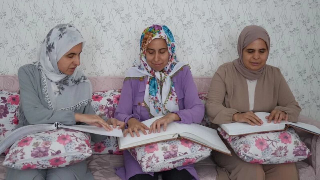 Gaziantep'te Yüzde 90 Görme Engelli Üç Kardeşin Büyük Azmi: Üniversiteyi Kazandılar