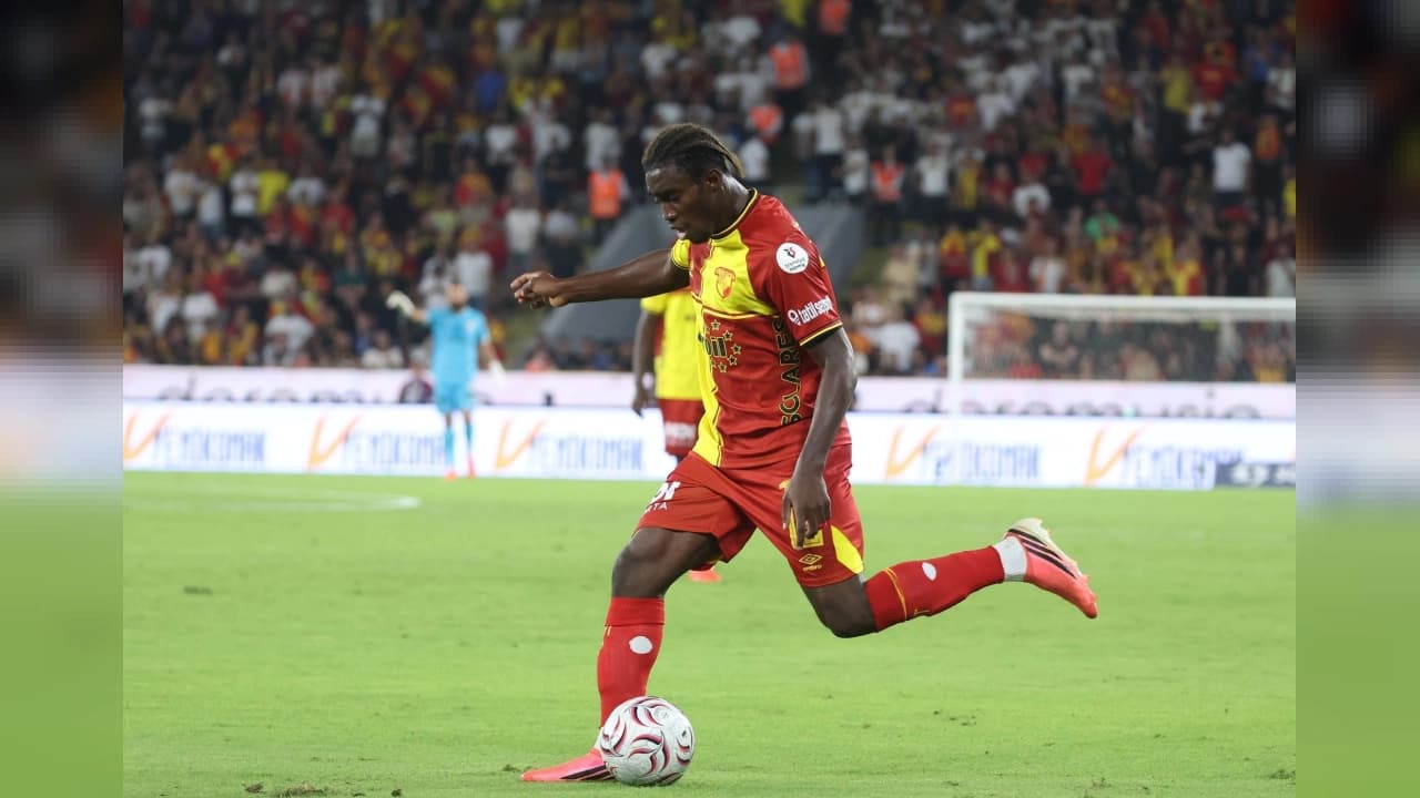 Göztepe’de Yeni Transferler Hayal Kırıklığı Yarattı: Milli Ara Öncesi Kriz Büyüyor