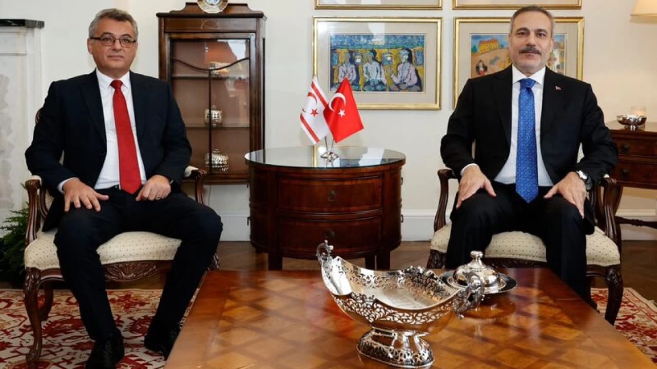 Hakan Fidan'dan New York'ta Kritik Zirve: Tufan Erhürman ve Ertuğruloğlu ile Görüştü