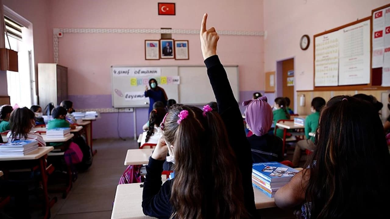 MEB 2025-2026 İkinci Ara Tatil Ne Zaman? Ramazan Bayramı ile Birleşecek mi?