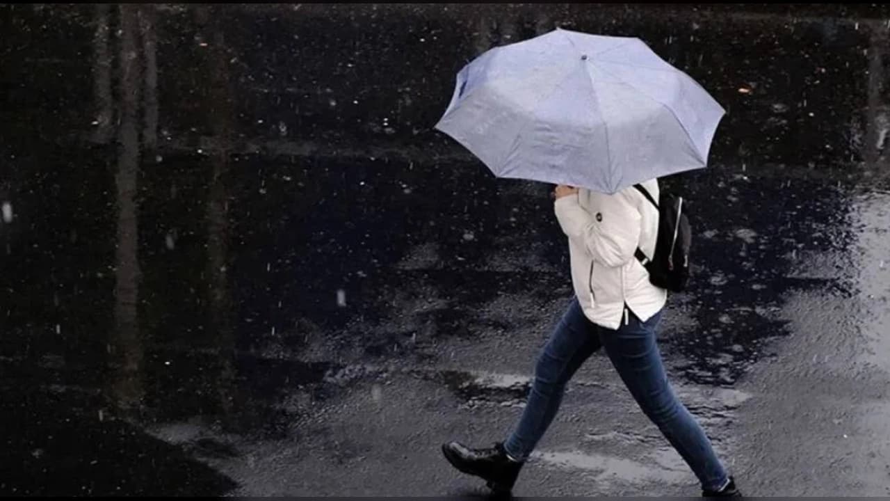 Meteoroloji'den Muğla, Antalya ve İzmir İçin Kuvvetli Yağış ve Sel Uyarısı