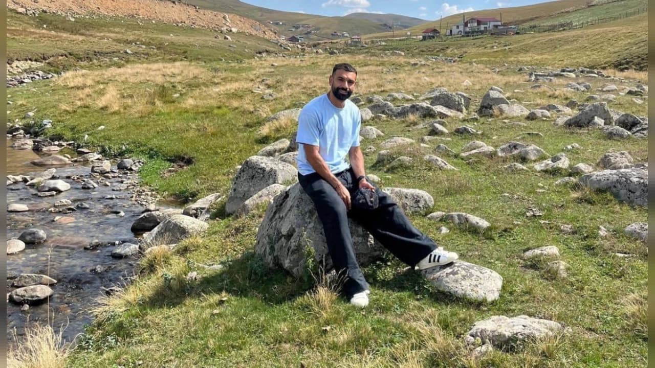 Mohamed Salah’ın Trabzon’da Fotoğraf Çektirdiği Taşın Tabelası ve Bankı Çalındı