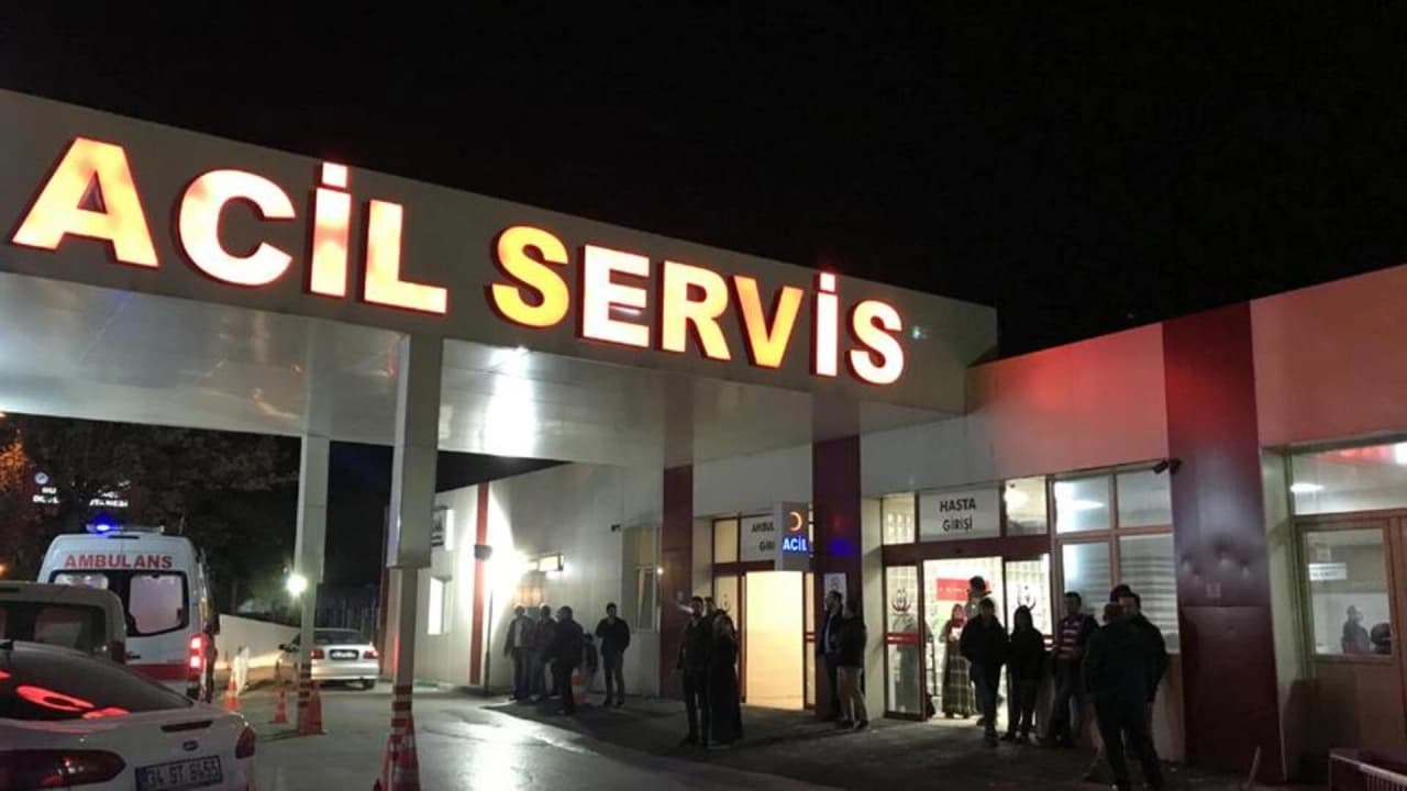 Samsun'da Gıda Zehirlenmesi Şoku: OSB'deki 7 Fabrikada 126 İşçi Hastanelik Oldu
