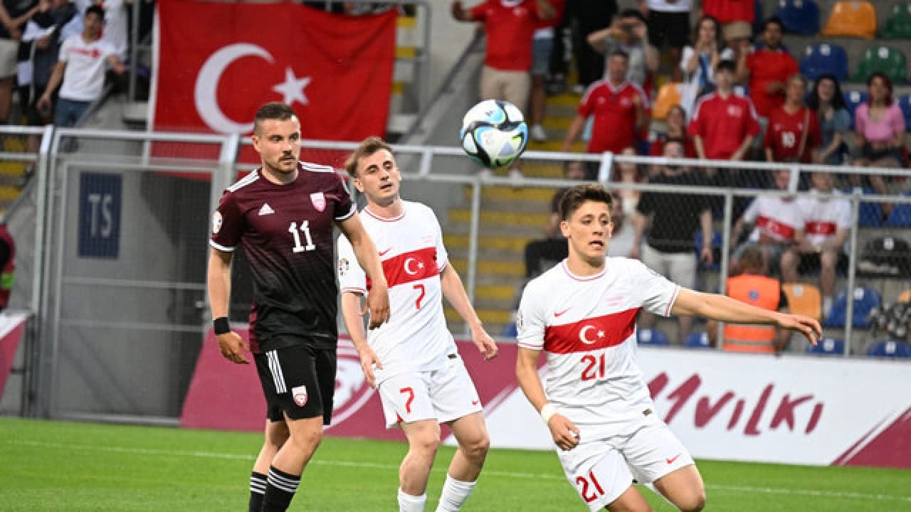 Türkiye, Uluslar Ligi'ne Mağlubiyetle Başladı: Fransa 1-0 Galip Geldi