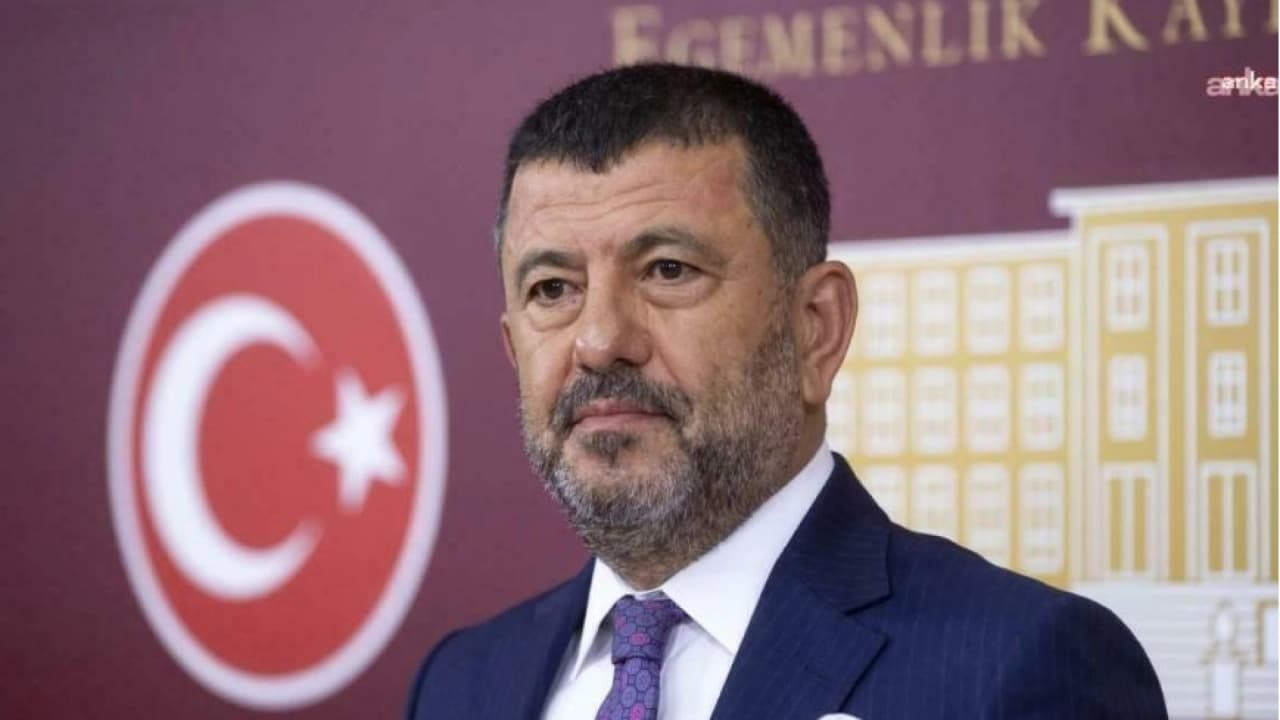 Yeni Parti Milletvekili Veli Ağbaba Esnaf Ziyaretinde Rahatsızlanarak Hastaneye Kaldırıldı