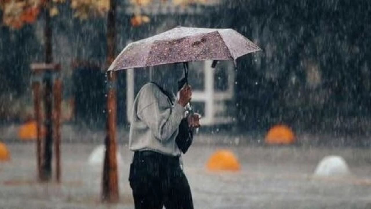 AKOM'dan İstanbul İçin Kırmızı Alarm: Fırtına ve Kuvvetli Sağanak Bekleniyor