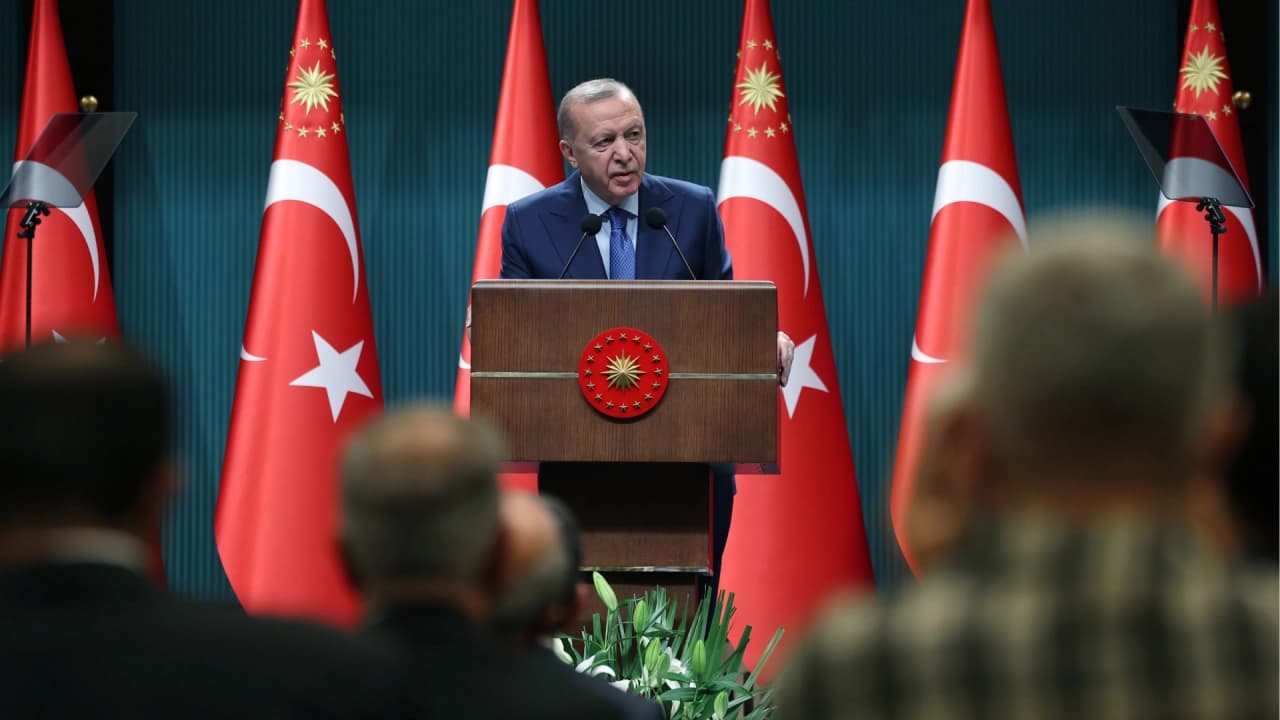 Cumhurbaşkanlığı Kabinesi Toplanıyor: Gündemde Fon Soruşturması ve Terörsüz Türkiye Var