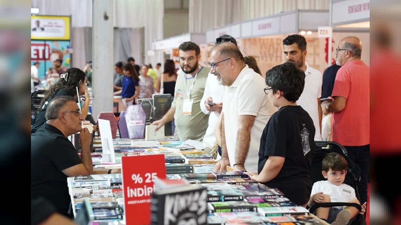 Diyarbakır Kitap Fuarı 10. Kez Kapılarını Kitapseverlere Açtı