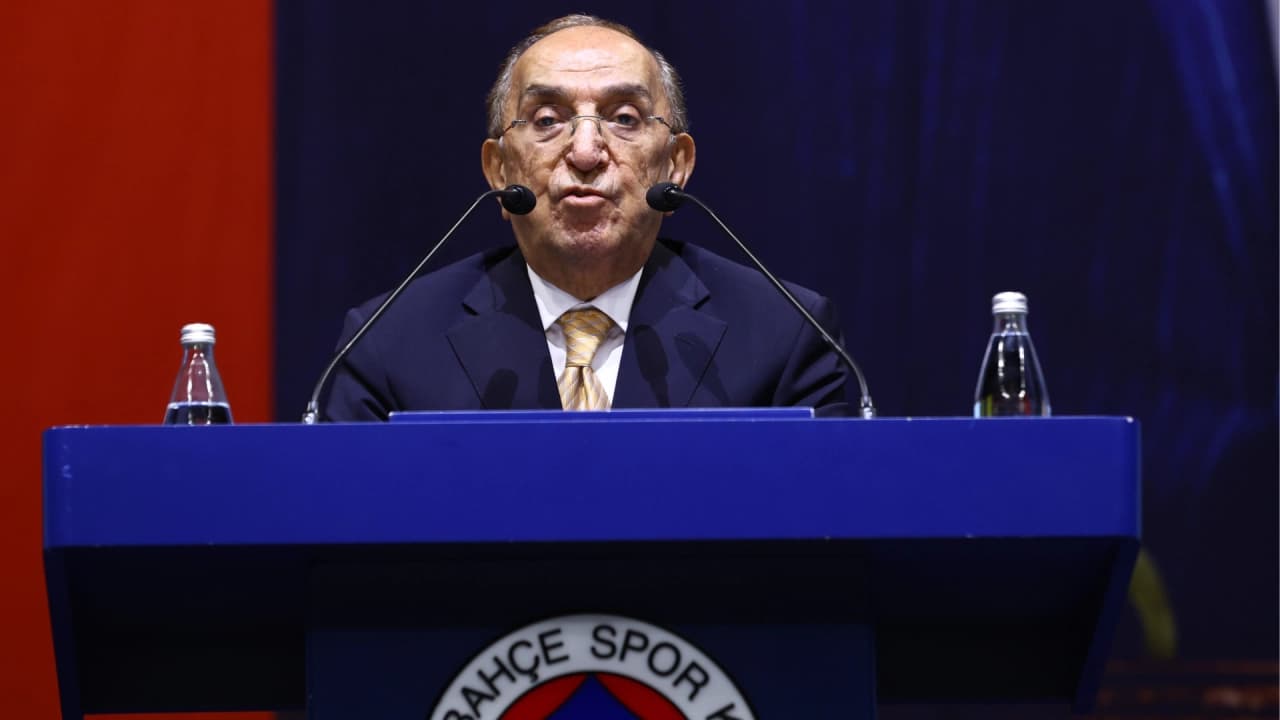 Fenerbahçe Şükrü Saracoğlu Stadyumu'nda Kapasite 64 Bine Yükseliyor: Nihat Özbağı Tüm Maliyeti Üstlendi