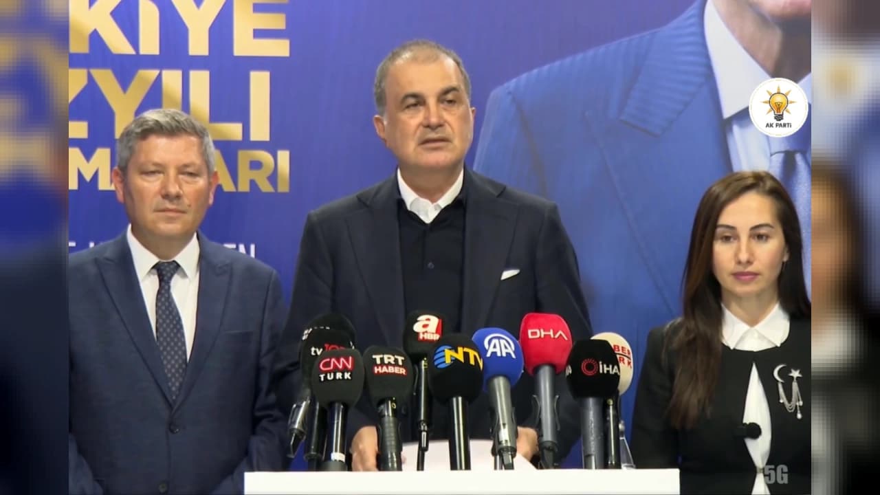 Ömer Çelik'ten Türkiye Yüzyılı Buluşmaları Açıklaması: Milyonlarca Haneye Ulaşıldı