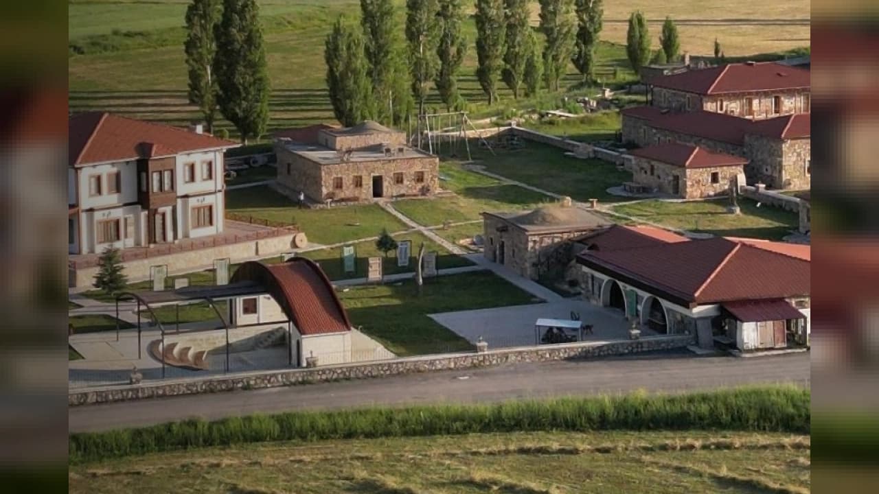 TCMB Sürpriz Yaptı: Politika Faizi Yüzde 45'e Yükseltildi, Piyasalar Hareketlendi
