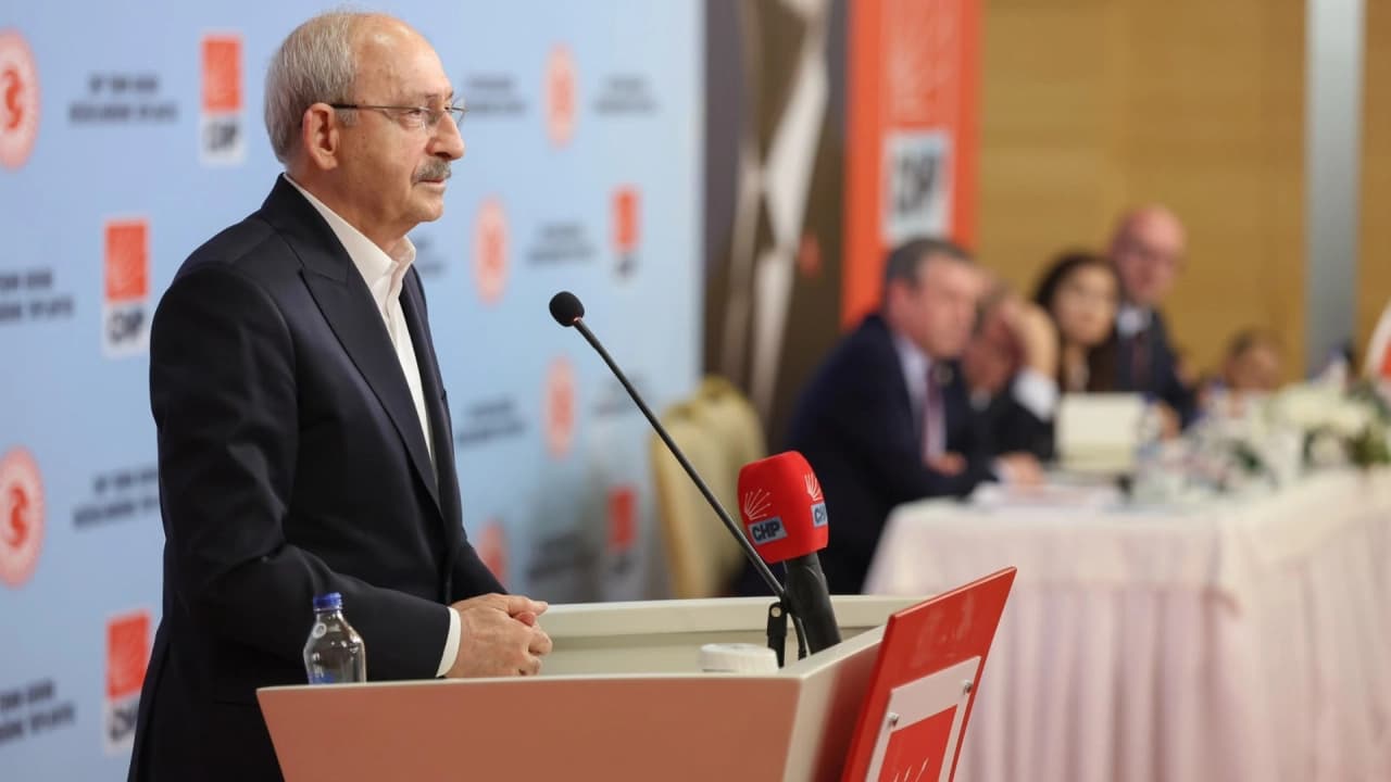 CHP'nin Bolu Kampında Kılıçdaroğlu Sürprizi: Kapalı Toplantıda 'Onursal Genel Başkanlık' Çıkışı