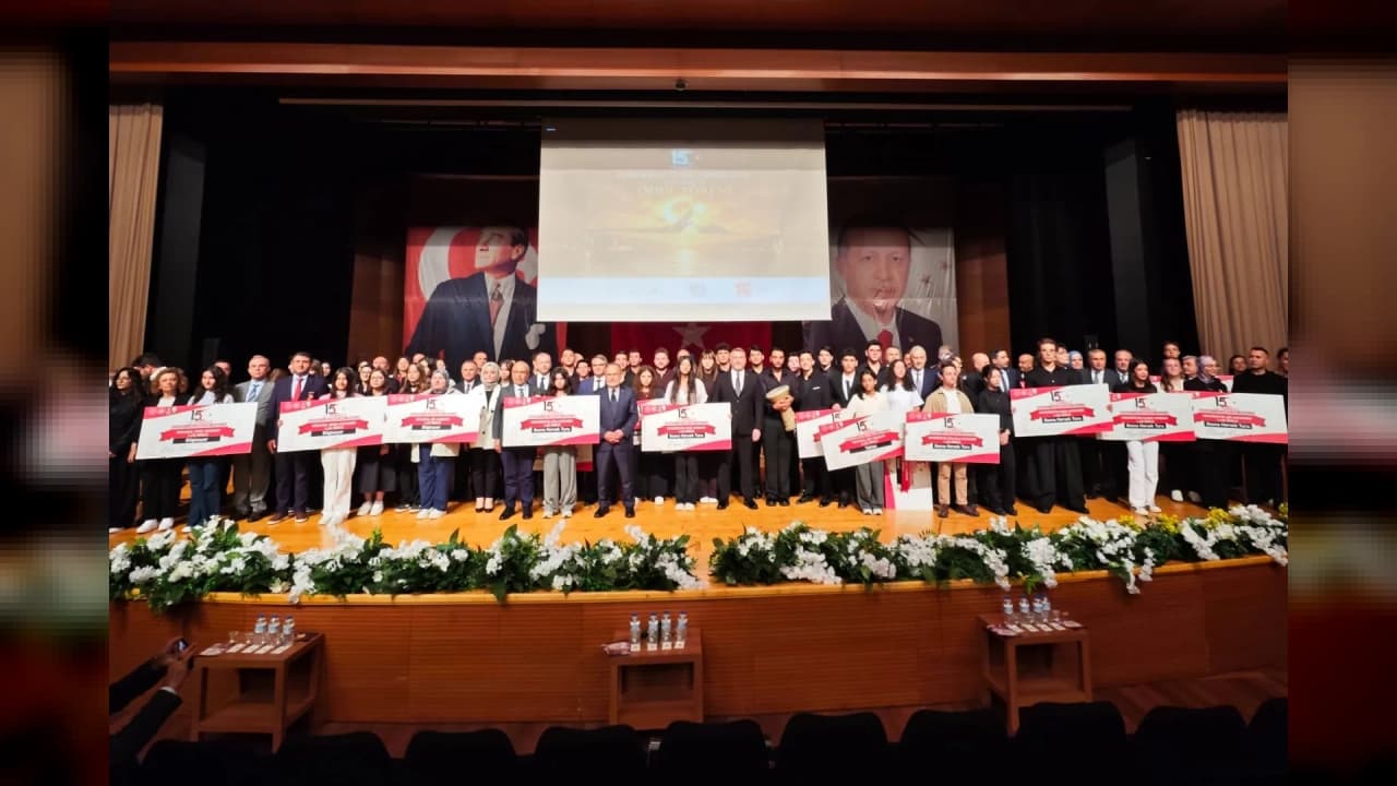 15 Temmuz Demokrasi ve Millî Birlik Günü Yarışmaları'nda Türkiye Finali Heyecanı Bursa'da Yaşandı