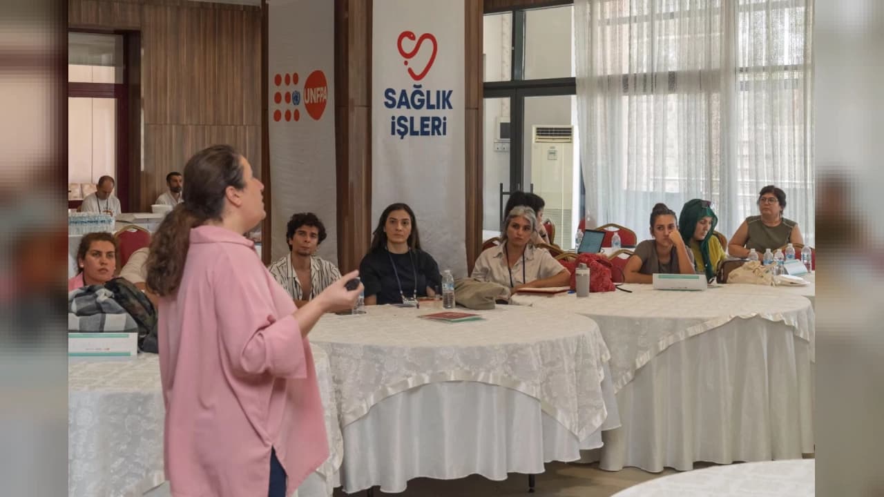 İzmir'de Erken Yaşta Evliliklere Karşı UNFPA Destekli Sağlık Aracısı Modeli Başlıyor
