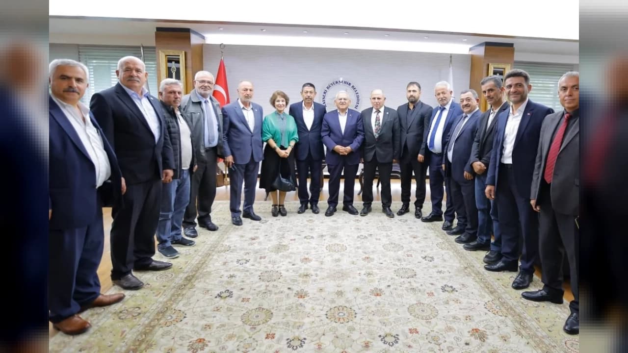 Kayseri Büyükşehir'den Ortak Akıl Vurgusu: Başkan Büyükkılıç Kocasinan Muhtarlarıyla Buluştu