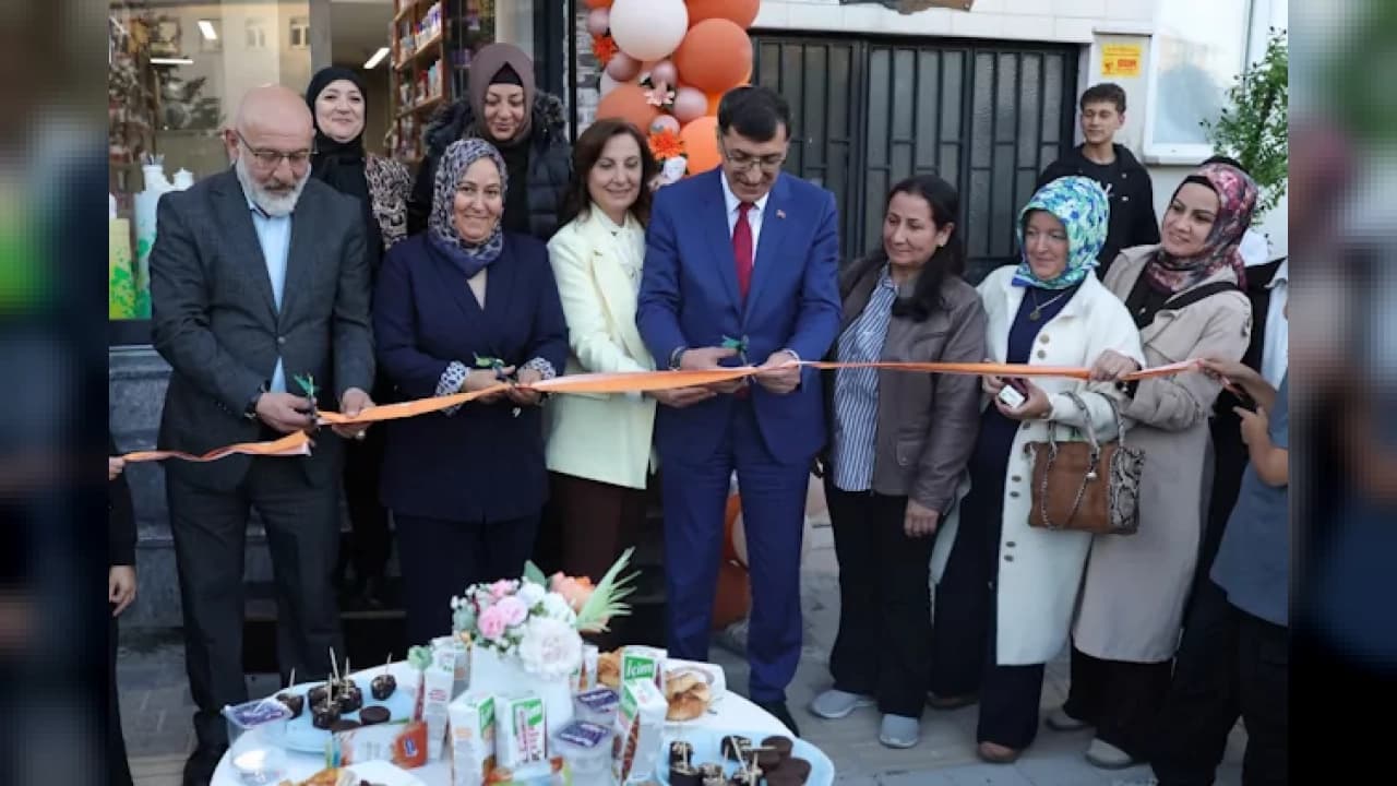 Kütahya'da Sanat ve Bilim Buluştu: Düş Bahçesi Kapılarını Açtı