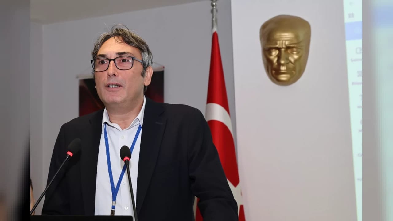 Nilüfer Kent Konseyi Seçimli Genel Kurulu'nda Mustafa Berkay Aydın Güven Tazeledi