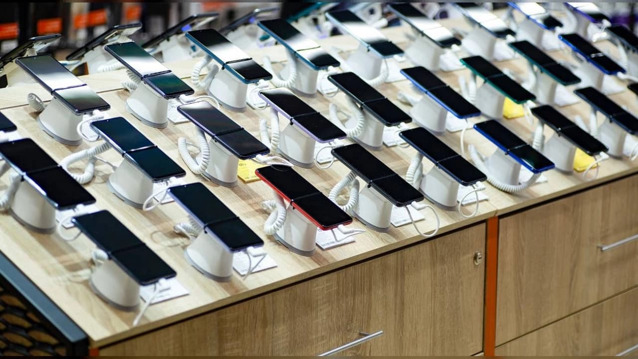 Yerli Akıllı Telefon Projesinde Üretim Yeri Belli Oldu: 2027'de Satışa Çıkıyor