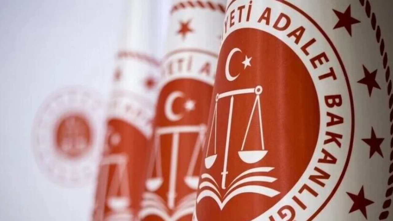 Adalet Bakanlığı'ndan New York'taki Tartışmalı Fotoğraf Hakkında Açıklama