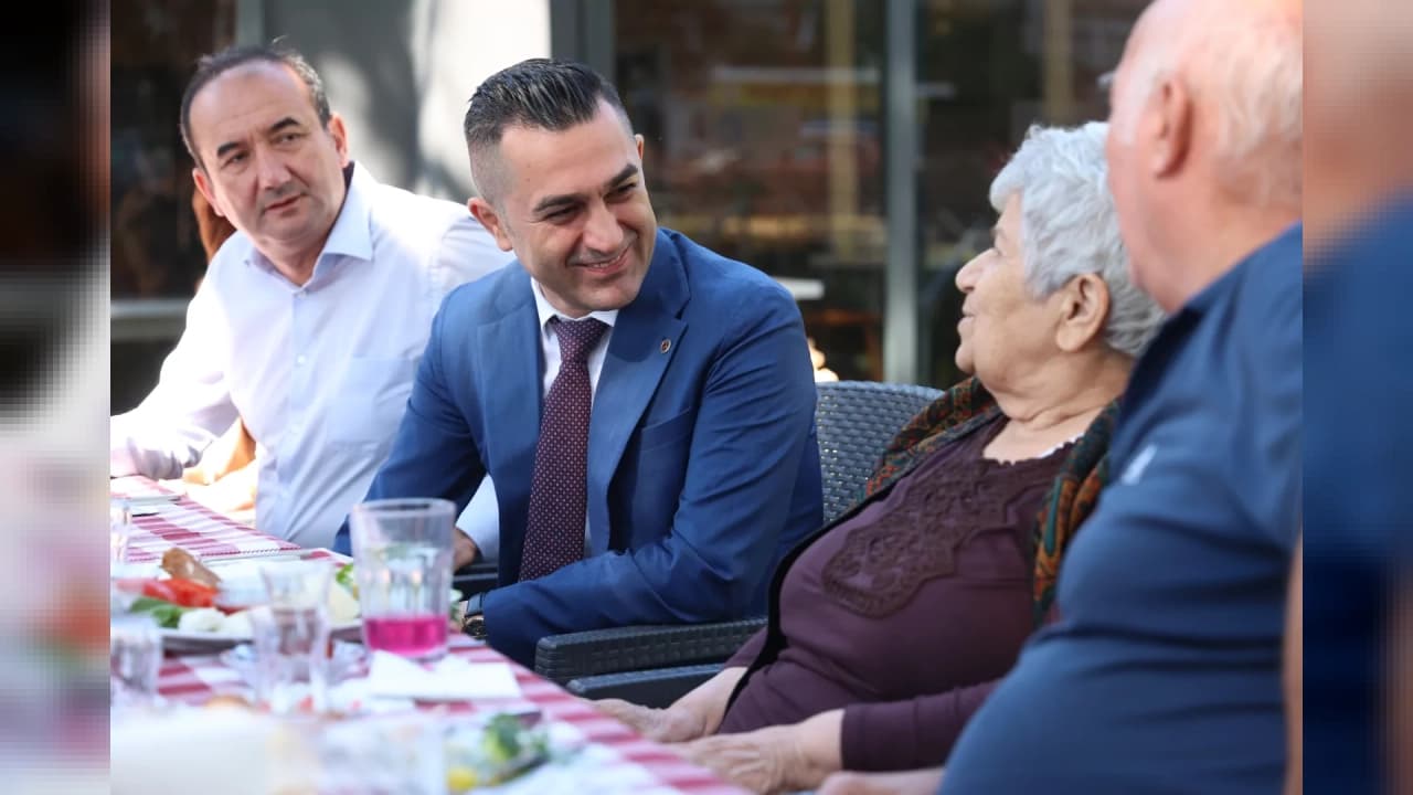 Antalya Mavi Ev'de Dünya Alzheimer Ayı Etkinlikleri Düzenlendi