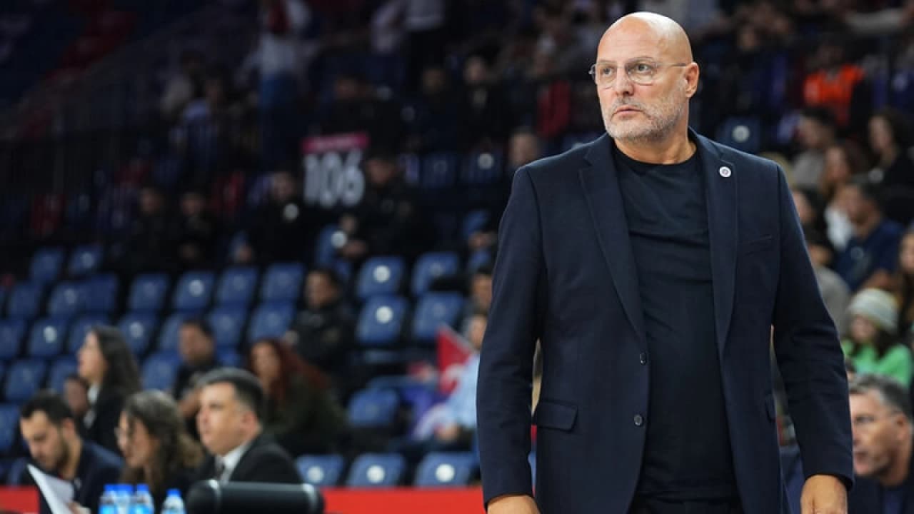 Bahçeşehir Koleji Koçu Aleksandar Djordjevic'ten 91-78'lik Roma Galibiyeti Sonrası Savunma Vurgusu