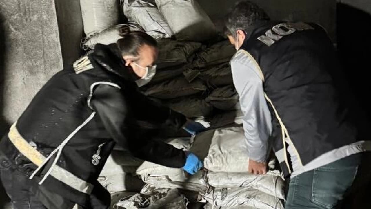 Bartın'da 8 Ton Titanyum Operasyonu: 3 Gözaltı