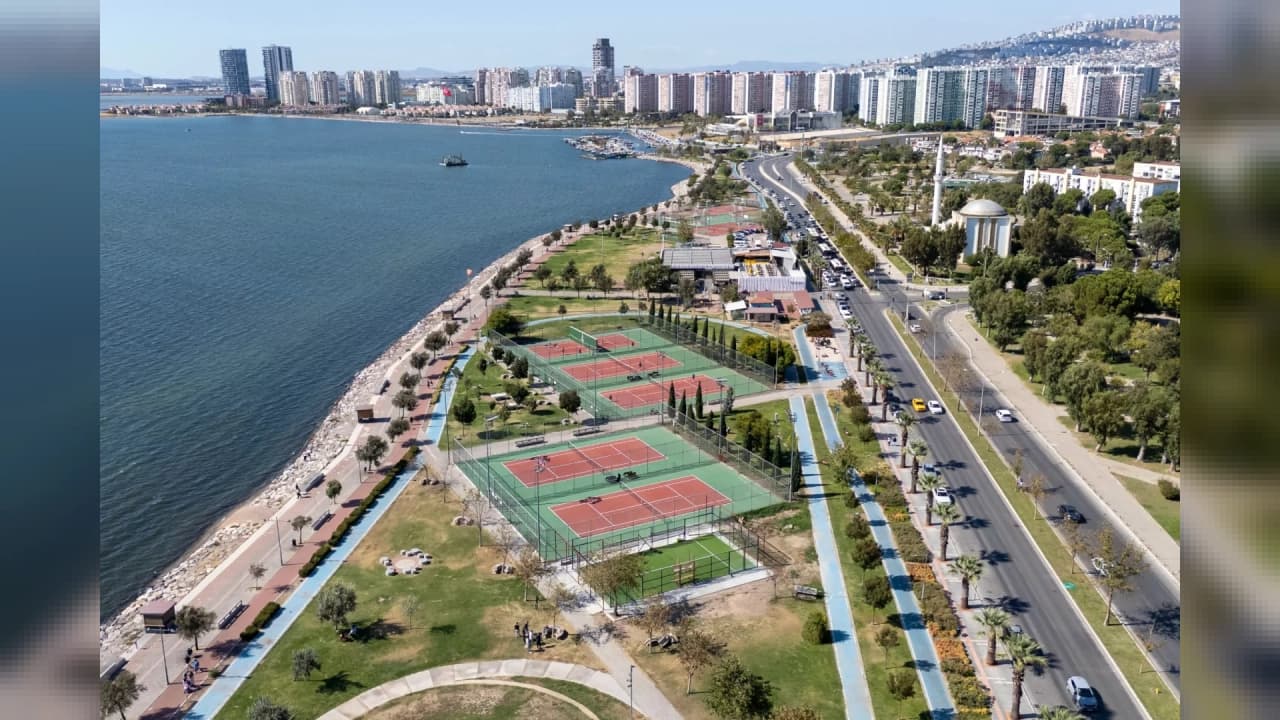 İzmir Bostanlı’daki Padel Kortu Çalışmalarında Sona Gelindi