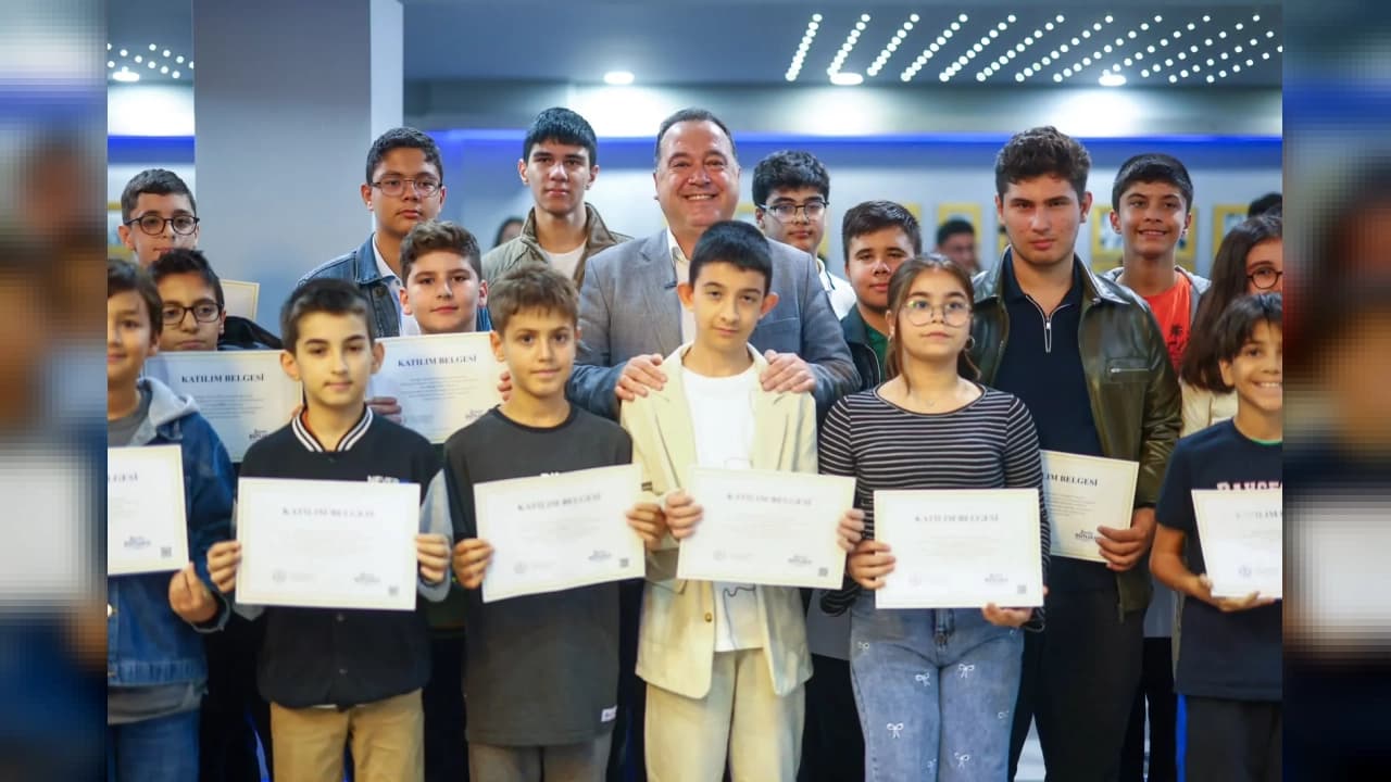 Manisa Büyükşehir Belediyesi Akademi Manisa İlk Eğitim Dönemini Tamamladı