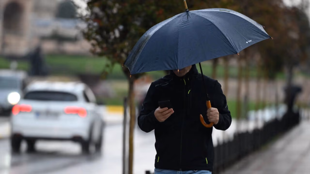 Meteoroloji'den 30 Eylül-6 Ekim Hava Durumu Uyarısı: Sağanak Yağış ve Fırtına Geliyor