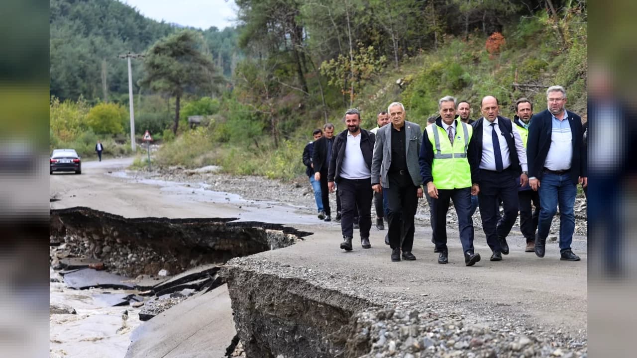 Sakarya Geyve'de Sel Felaketi Sonrası Başkan Alemdar İncelemelerde Bulundu