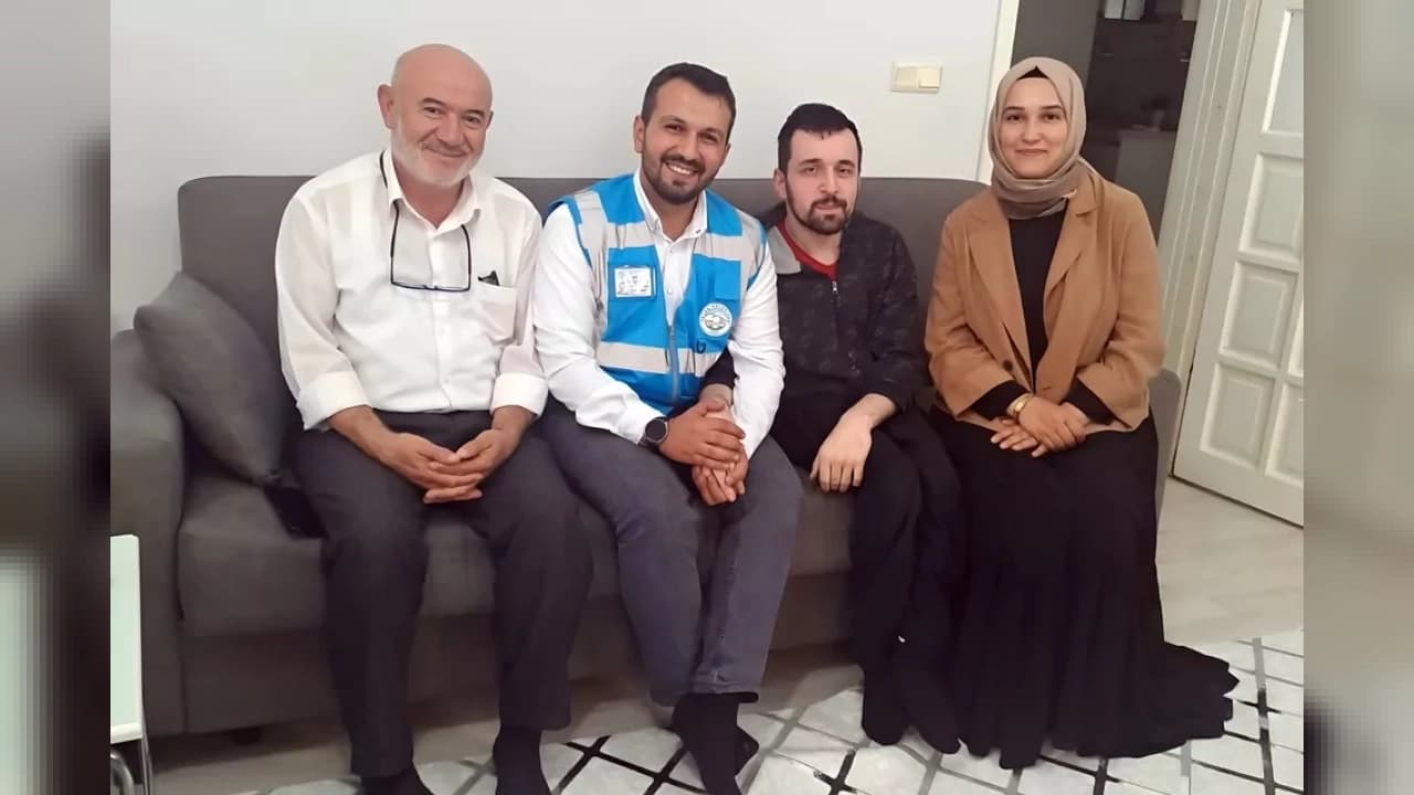 Talas Belediyesi Gönül Köprüsü Projesiyle Engelli Vatandaşları Evlerinde Ziyaret Ediyor