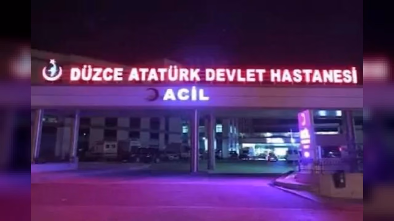 Düzce OSB’de Yemek Sonrası Rahatsızlanan 25 İşçi Hastaneye Kaldırıldı