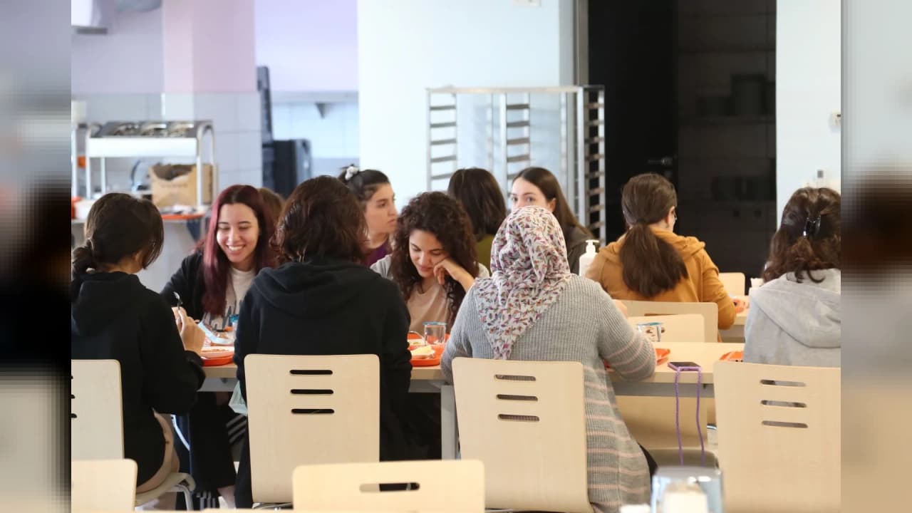 İBB'den Öğrencilere Milyarlık Destek Paketi: 2026-2027 Döneminde Yeni Yardımlar Yolda