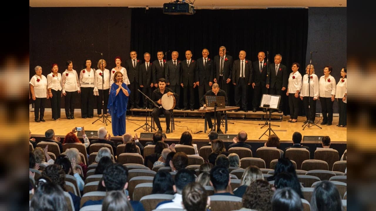 İzmir'de İleri Yaş Sempozyumu Başladı: Ana Gündem Afetlerde Yaşlı Güvenliği