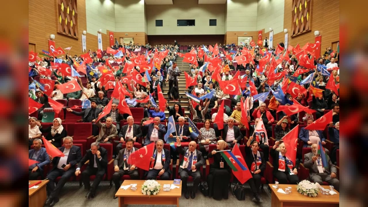 13 Ülkeden 33 Edebiyatçı Kayseri'de: 2. Türk Dünyası Şair ve Yazarlar Buluşması Başlıyor