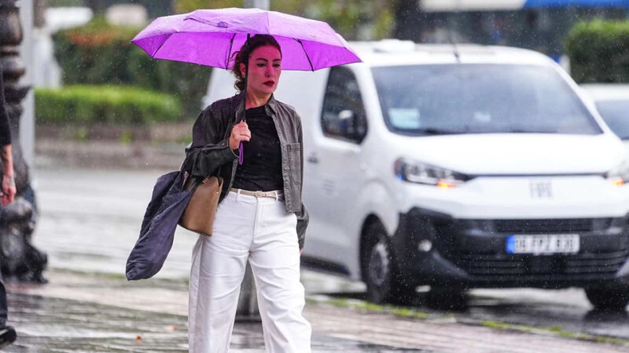 Meteoroloji'den Çok Sayıda İle Kritik Uyarı: Şiddetli Yağış ve Fırtına Geliyor
