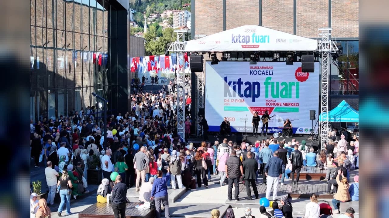 16. Kocaeli Kitap Fuarı'nda 100 Nadir Eser Müzayedeye Çıkıyor