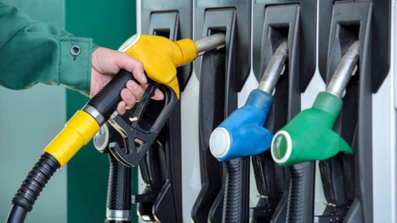 3 Ekim 2026 Akaryakıt Fiyatları: Motorine İndirim Geldi, İşte Güncel Benzin, Motorin ve LPG Litre Fiyatları