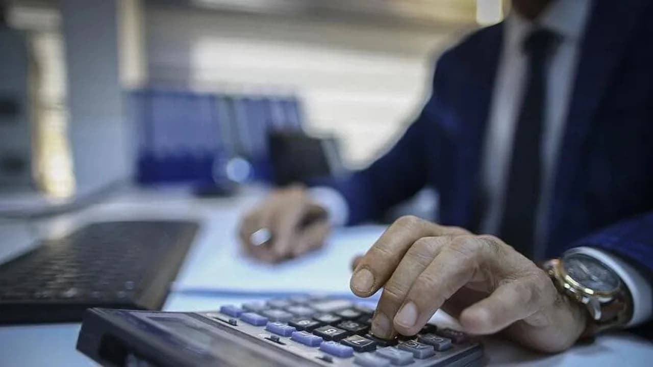 Kendi İsteğiyle Ayrılanın Kıdem Tazminatı, Doktor Öğretim Üyesi İlave Ödemesi ve Yurt Dışı Emeklilik Şartları