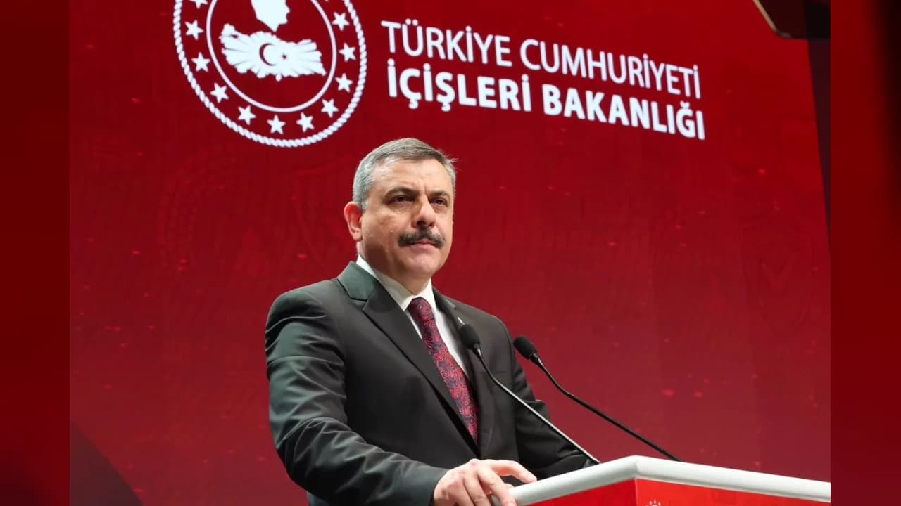 Adana ve Osmaniye'deki Peş Peşe Depremler Sonrası Bakan Çiftçi'den Açıklama