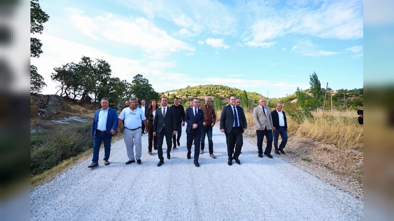 Demirci'de 46 Kilometrelik Karadaş Yolu Tamamlandı