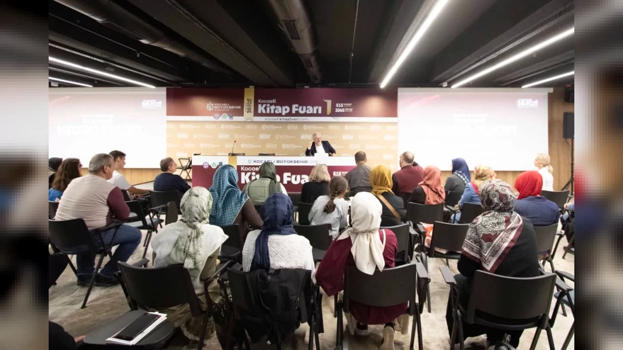 Kocaeli Kitap Fuarı’nda söyleşi rüzgârı