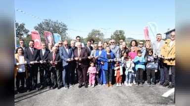 Nilüfer'de Umut Ağacı Sahipsiz Hayvanlar Doğal Yaşam ve Sahiplendirme Merkezi Açıldı