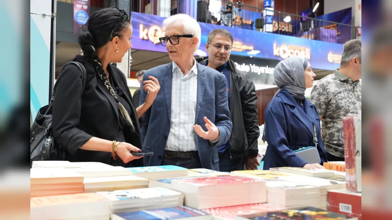 Roger Crowley'den Uluslararası 16. Kocaeli Kitap Fuarı'na Övgü