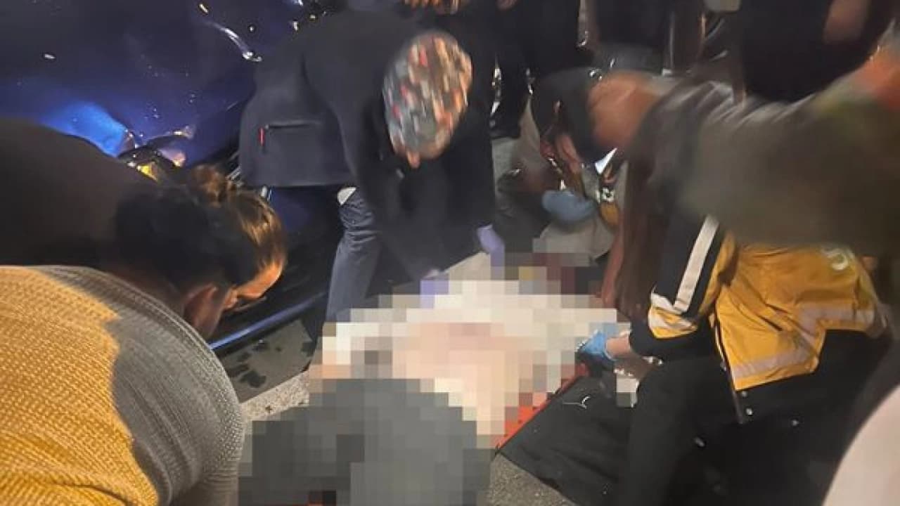 Alanya'da Kamyonet ile Motosiklet Çarpıştı: Kuryelik Yapan Üniversite Öğrencisi Hayatını Kaybetti