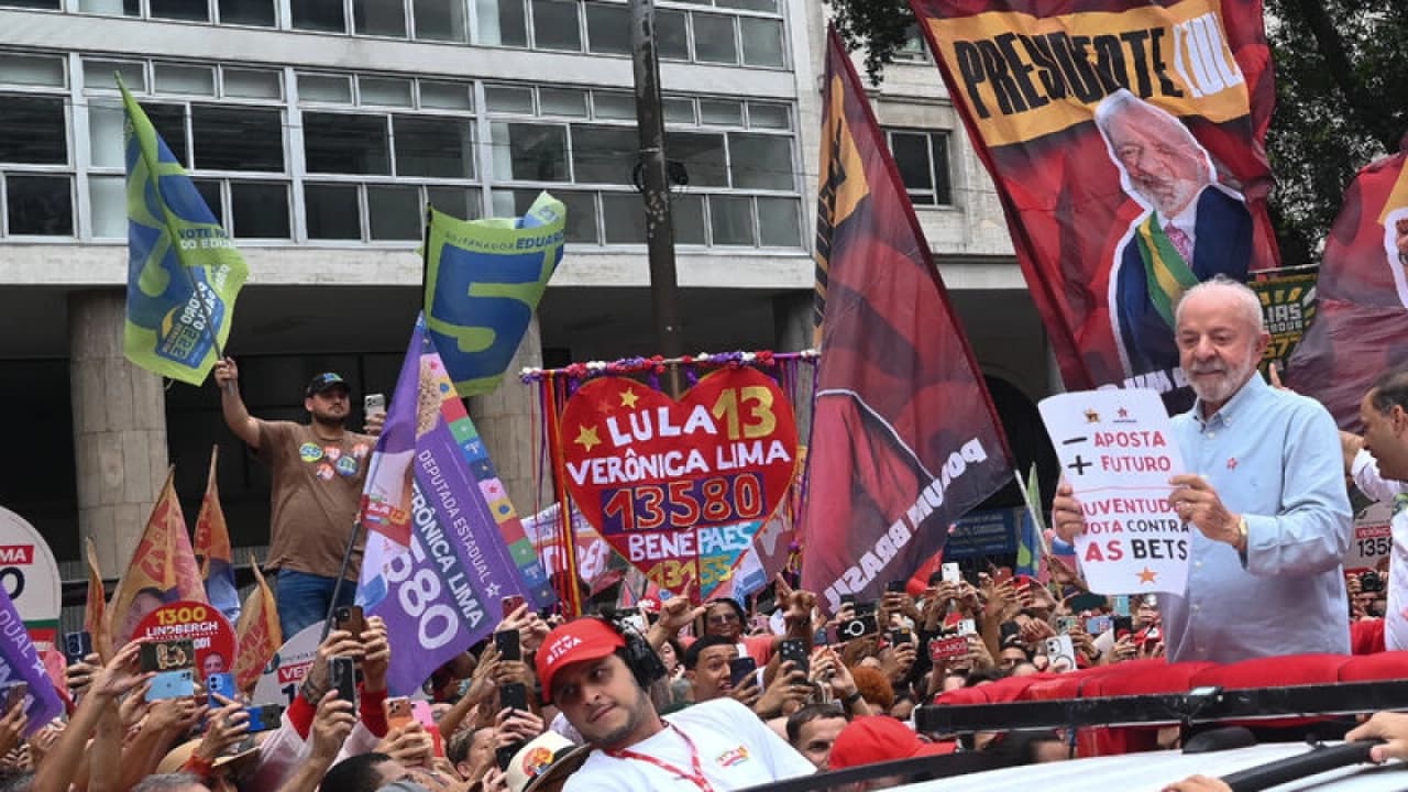 Brezilya'da 159 Milyon Seçmen Sandık Başında: Lula ve Bolsonaro Yarışıyor